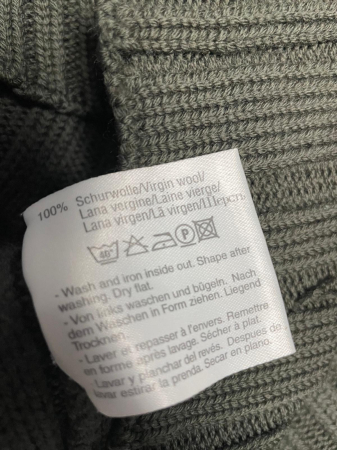 Hugo Boss pulover gros din lana                      L [3]