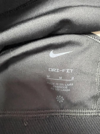 Nike bustiera                            M [2]