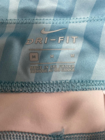 Nike pantaloni 3/4                          M [2]