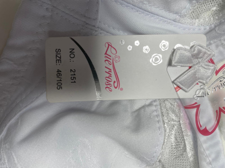 Sutien                           105 [1]