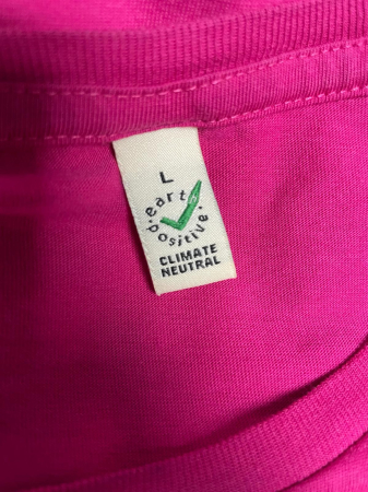 Tricou                      M [2]