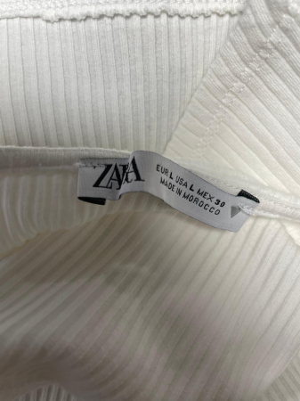 Zara top                         M [2]