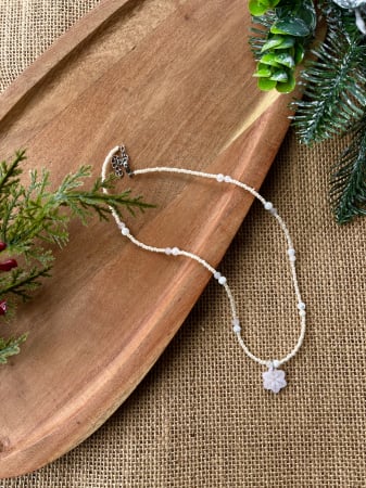 Holly Jolly - Colier Moon Snowflake