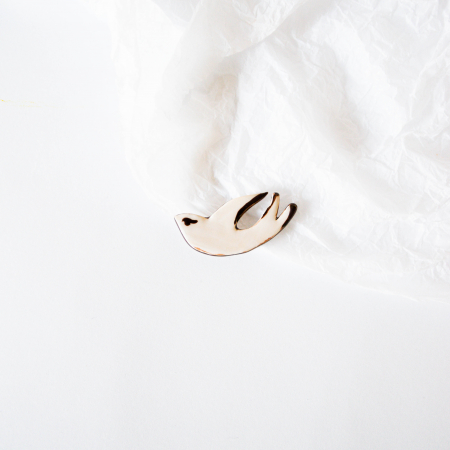 Broșă - Pasăre măiastră-n zbor(cu aripi închise, maro) [1]