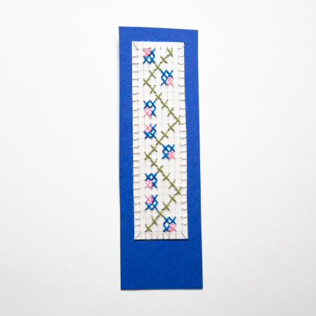 SEMNE DE CARTE - Semn de carte brodat manual - Flori de primăvară III