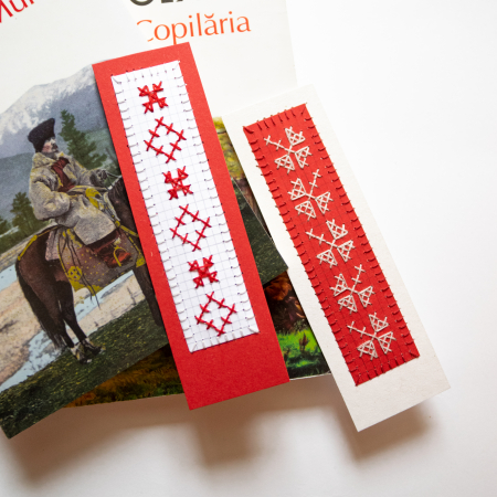 Semn de carte brodat manual - Mărțișor II [3]