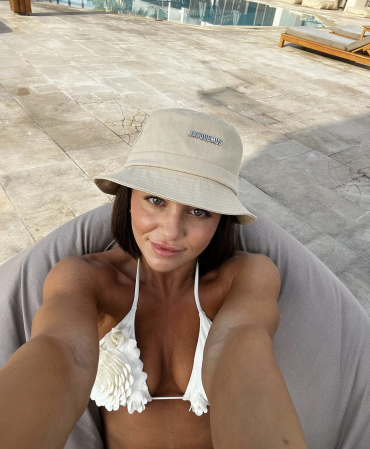 Costum de baie 2 piese alb cu flori Arabela [1]