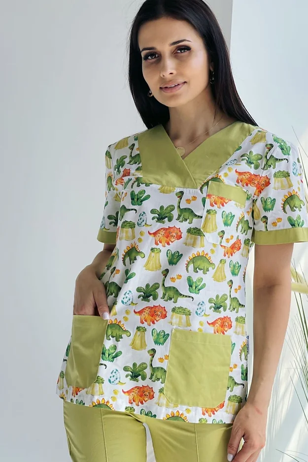 Uniforme pentru femei - Bluză medicală model Cristina*Verde Stuf
