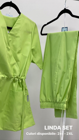 Uniforme pentru femei - Costum medical model Linda * Lime elastan