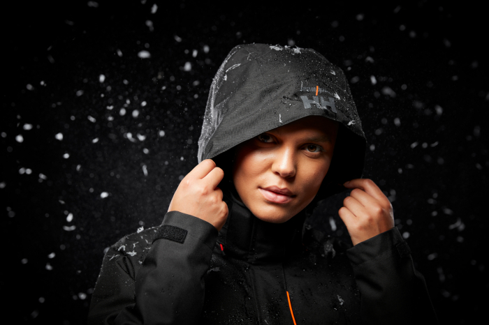 Jacheta dama cu gluga Helly Hansen Luna Winter, neagra, S [9]