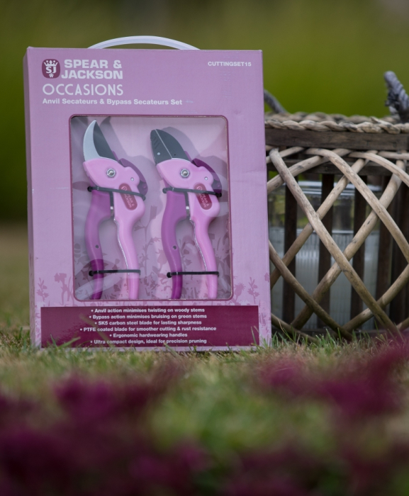 Set cadou cu doua foarfeci gradinarit mici, roz, Spear & Jackson Occasions [4]