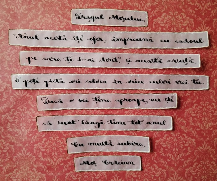 Scrisoare de la Moș Crăciun pentru copii - mesaj scris pe bilețele din hârtie de calc, în căsuță din praf ceramic [3]