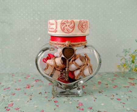 Scrisori cadou tip puzzle - bilețele în mini-borcane - Scrisoare cadou pentru soție - tip puzzle în mini-borcan inimă