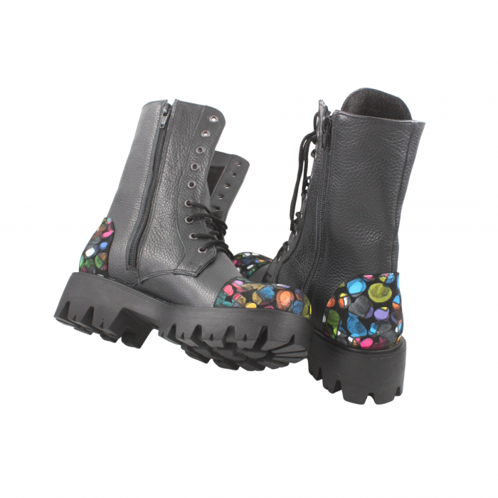 Ghete damă casual, piele naturală bizon, talpă ușoară, crampoane mari, negru, buline colorate, Sandali [5]