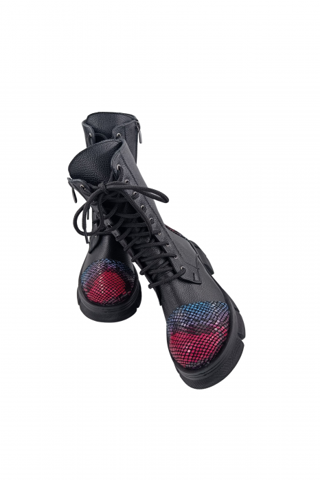Ghete damă casual, piele naturală bizon, talpă ușoară cu striați, negru, șarpe colorat, Sandali [5]