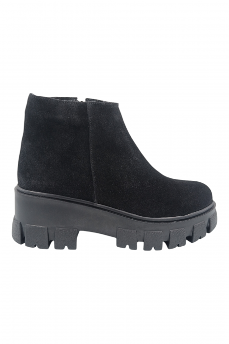 Ghete damă casual, piele naturală întoarsă, talpă ușoară, crampoane mari, negru [2]