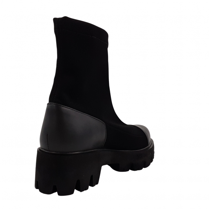 Ghete damă casual, piele naturală, stretch (elastic), talpă ușoară, crampoane mari, negru [2]