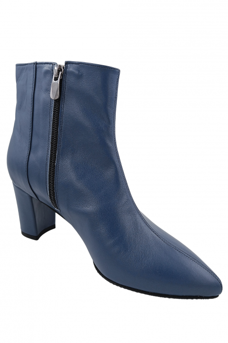 Botine damă eleganți, piele naturală, vârf ascuțit, toc gros îmbrăcat, albastru. [4]