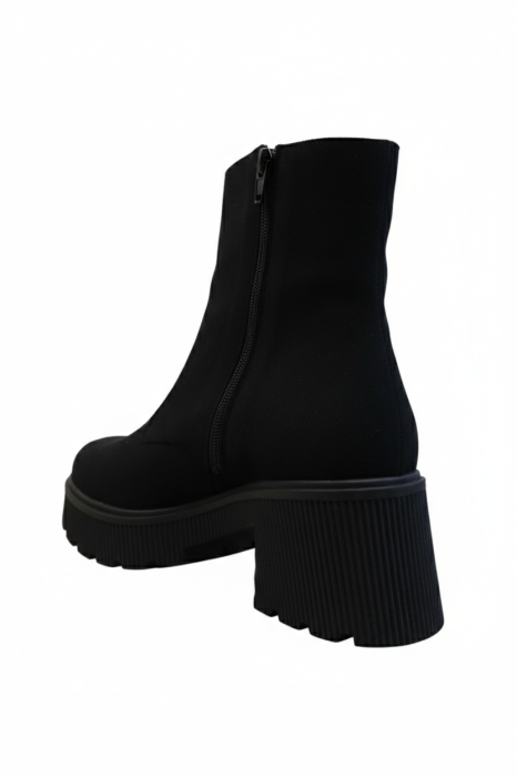 Ghete damă negre din piele întoarsă cu talpă masivă [3]