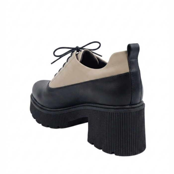 Pantofi moderni din piele naturală cu șiret – talpă masivă bej‑negru [3]