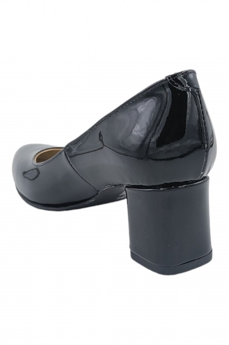 Pantofi damă eleganți, piele lăcuită, vârf migdalat, toc gros îmbrăcat, negru. SANDALI [3]