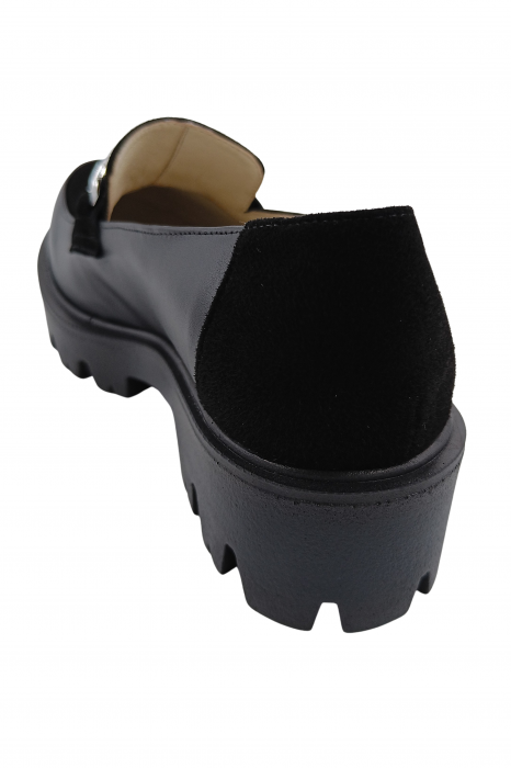 Pantofi mocasini damă, piele naturală box, piele velur, ornament lanț, negru. SANDALI [3]