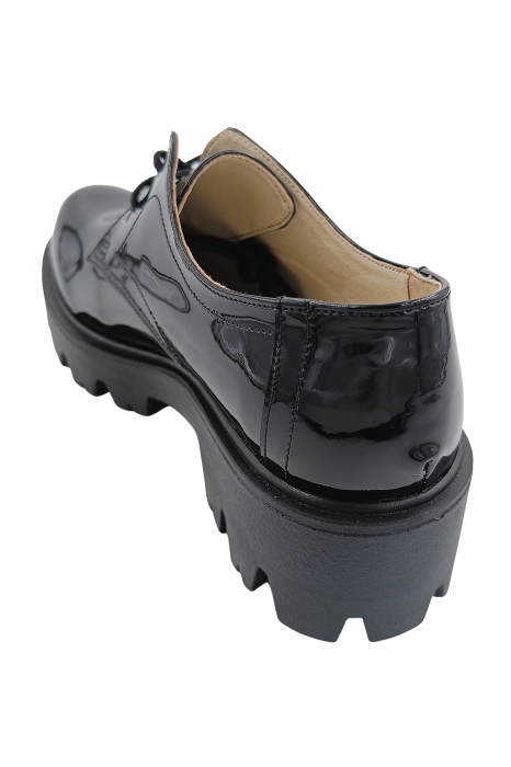 Pantofi oxford damă, piele naturală lăcuită, talpă ușoară, crampoane, negru, SANDALI [3]