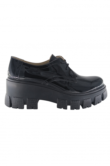 Pantofi oxford damă, piele naturală lăcuită, talpă ușoară cu crampoane, negru, SANDALI [2]