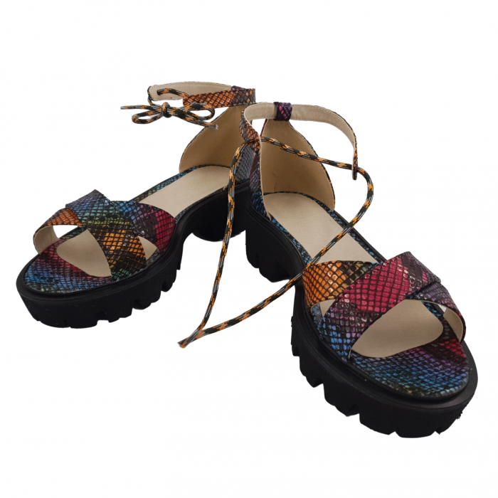 Sandale dama fara toc, piele naturala, doua barete incrucisate, sireturi colorate, talpa usoara, crampoane, imprimeu sarpe colorat, Sandali [4]