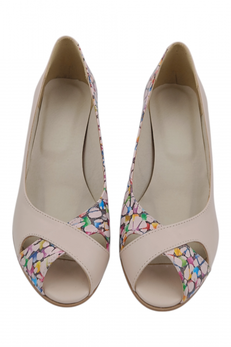 Pantofi sanda damă eleganți, piele naturală cu imprimeu mozaic, vârf decupat, toc conic, bej [4]