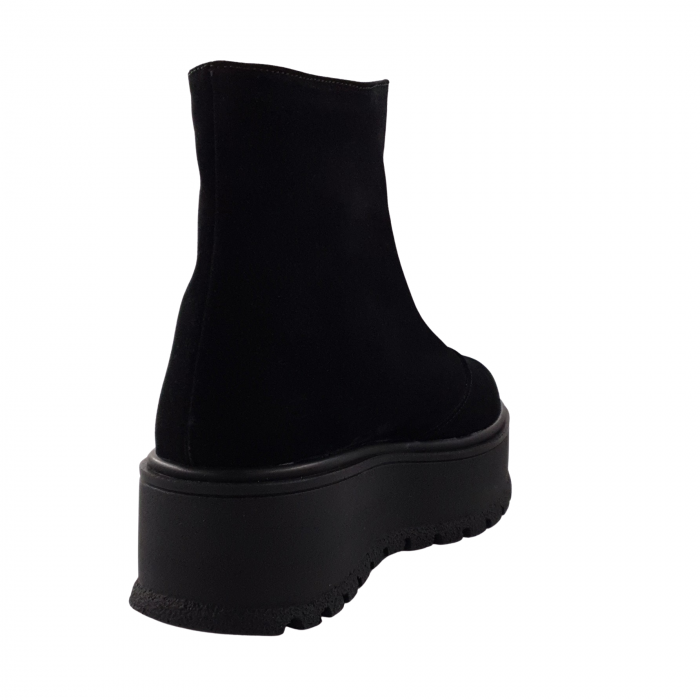 Ghete damă, piele velur, fermoar, talpă înaltă, negru, 36; 37; 39 [2]