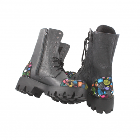 Ghete damă casual, piele naturală bizon, talpă ușoară, crampoane mari, negru, buline colorate, Sandali [4]