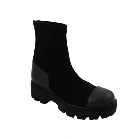 Ghete cu talpa masiva - Ghete damă casual, piele naturală, stretch (elastic), talpă ușoară, crampoane mari, negru
