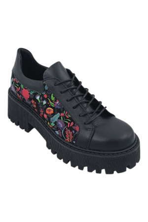 Pantofi damă, piele naturală, talpă cu striații, cu imprimeu traditional floral, negru [1]