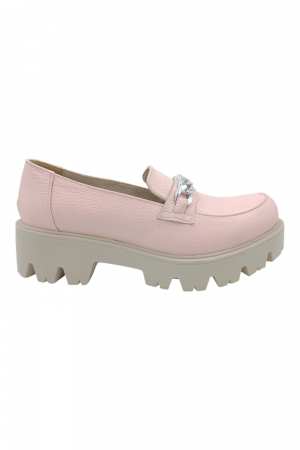 Mocasini dama - Pantofi mocasini damă, piele naturală bizon, ornament lanț, bej-roz. SANDALI