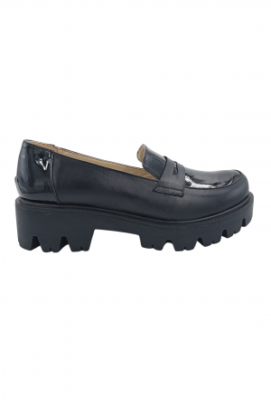 Mocasini dama - Pantofi mocasini damă, piele naturală box și lac, talpă ușoară, negru, SANDALI