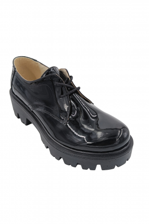 Pantofi fara toc - Pantofi oxford damă, piele naturală lăcuită, talpă ușoară, crampoane, negru, SANDALI