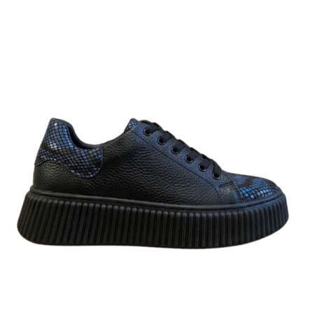 Primavara - Sneakers damă negri piele naturală cu imprimeu Blue Python – talpă cusută