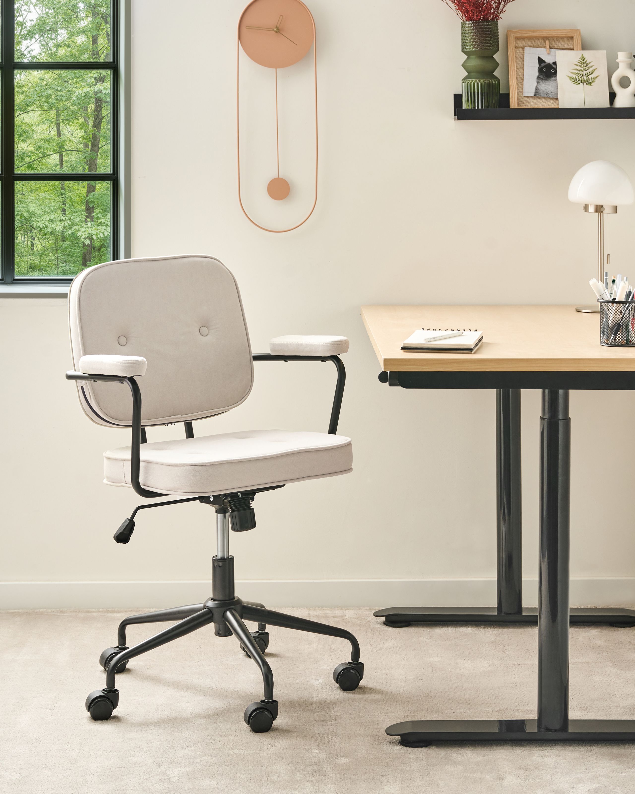 Office chair PAWNEE Light beige velvet [1]