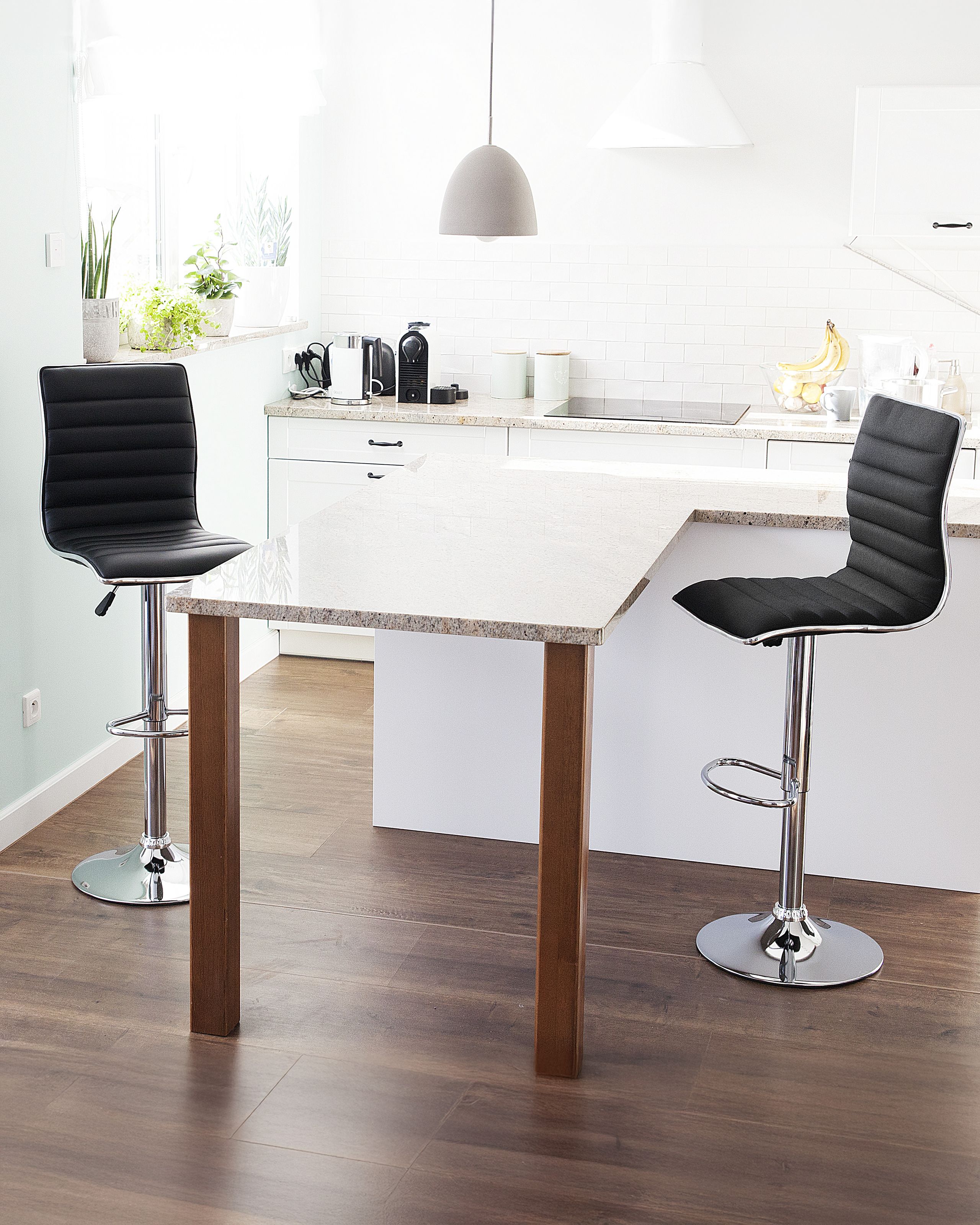 Set de 2 scaune de bar LUCERNE Pivotant Negru [1]