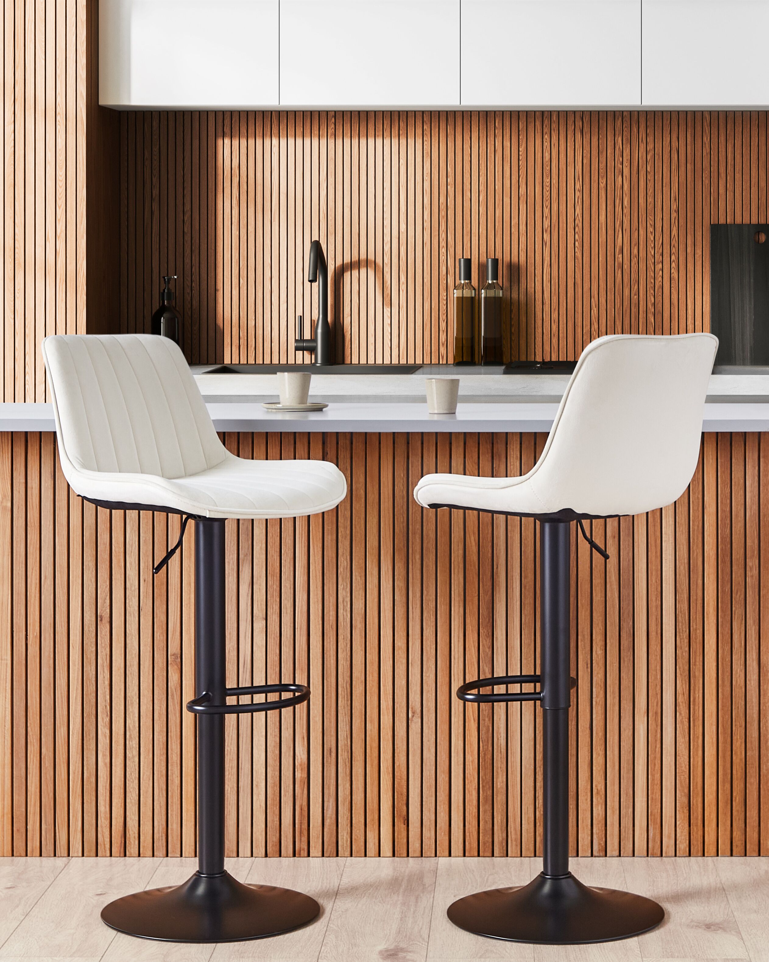 Set de 2 scaune de bar - Set of 2 Bar Stools DUBROVNIK Velvet Swivel Light Beige