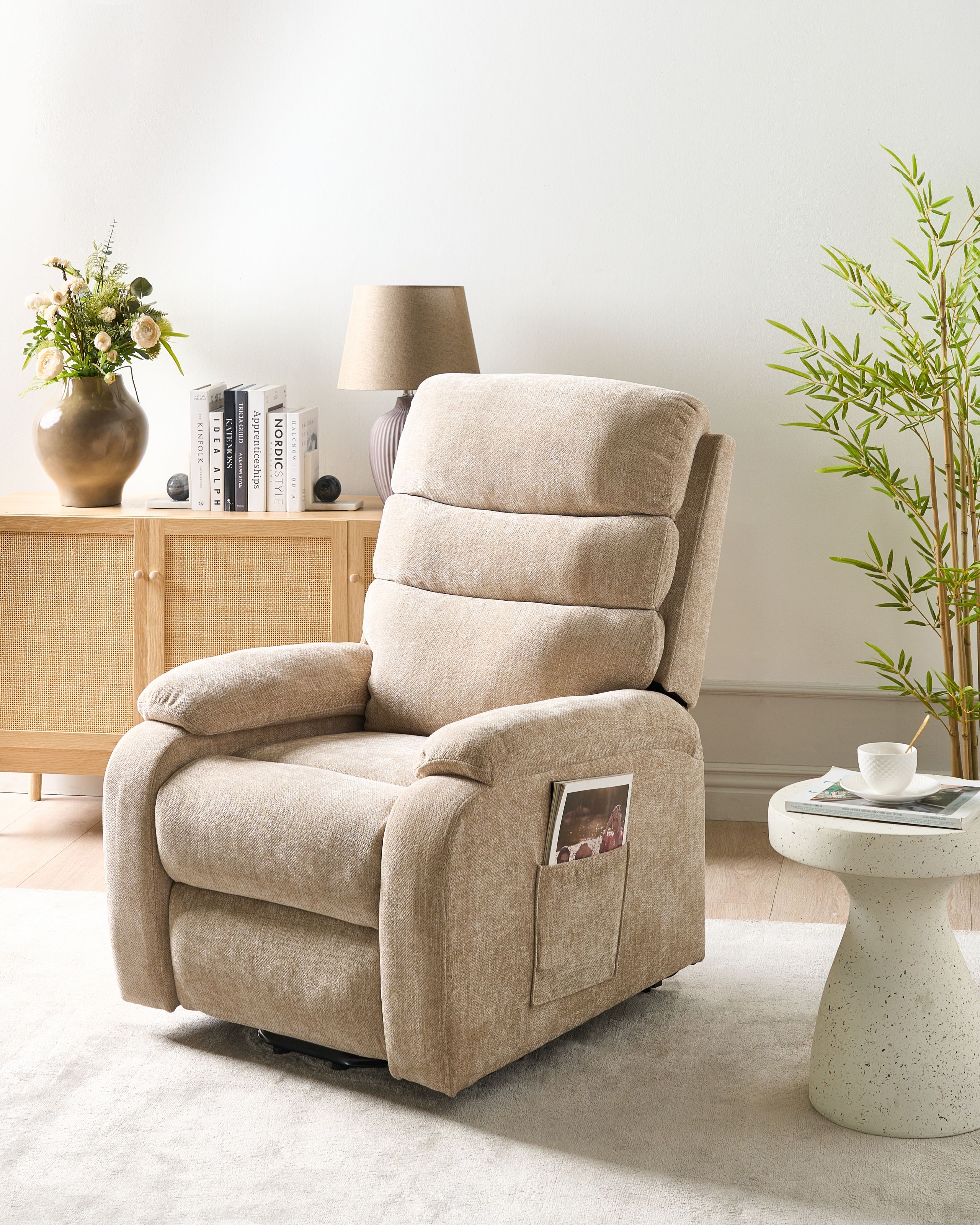 Scaun reclinabil - RISE electric recliner chair Retractable footrest Beige