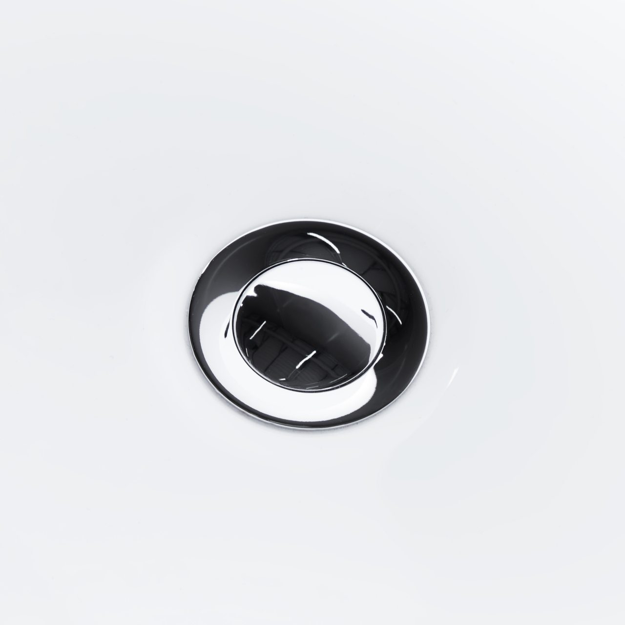 Freestanding bathtub NEVIS 160 x 75 cm Red [10]