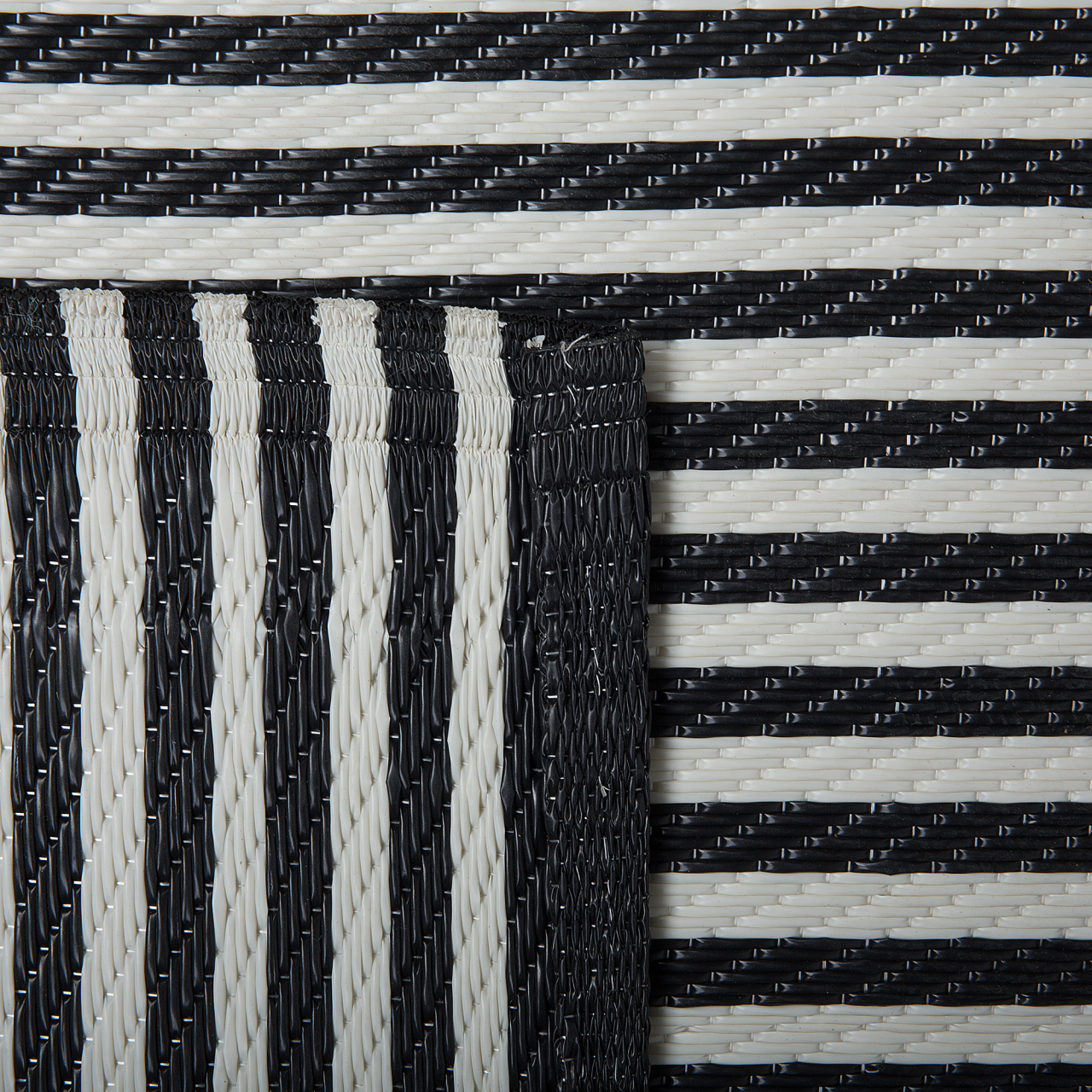 Outdoor rug HALDIA Black 90 x 180 cm [5]