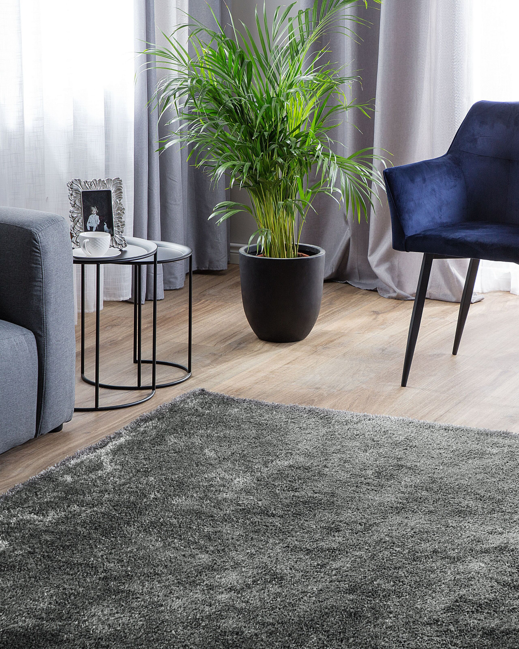 Shaggy rug DEMRE Dark grey 200 x 200 cm [1]