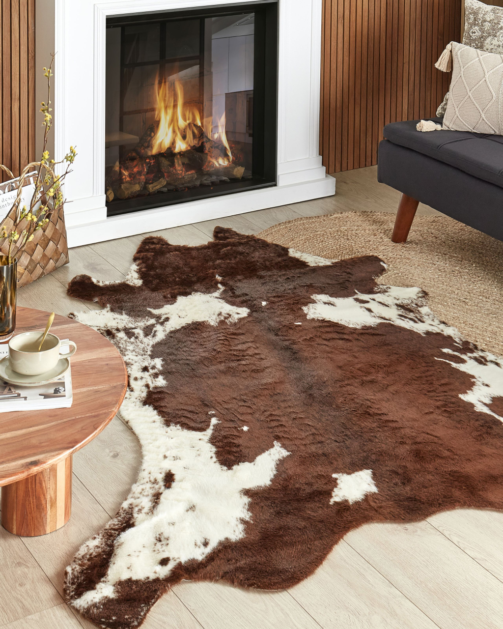 BOGONG Cowhide Faux Leather Dark Brown 150 x 200 cm [1]