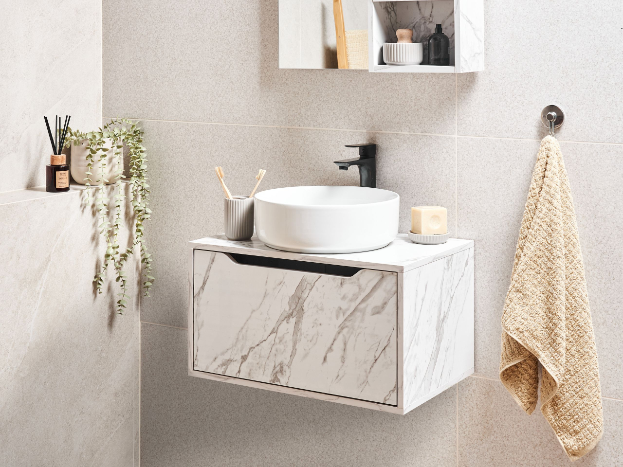 Wall-mounted washbasin cover PETROLINA 60 cm White marble [1]