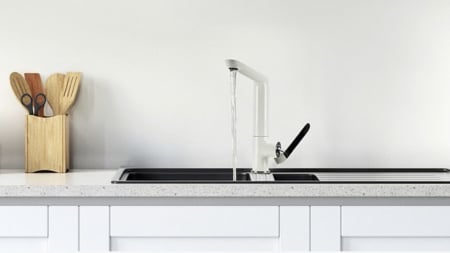 Baterie bucătărie cu pipă pivotantă Lemark Melange LM4905CW crom alb - Sanitare Online [1]