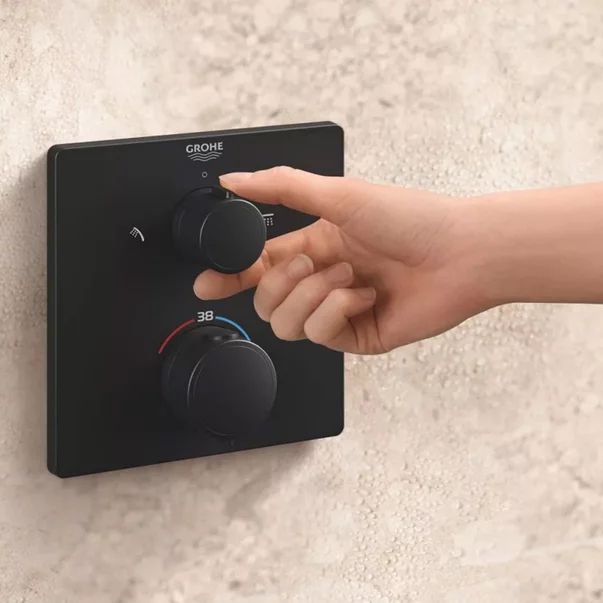 Sistem de dus incastrat Grohe Precision cu palarie patrata Vitalio Comfort 250 negru mat [5]