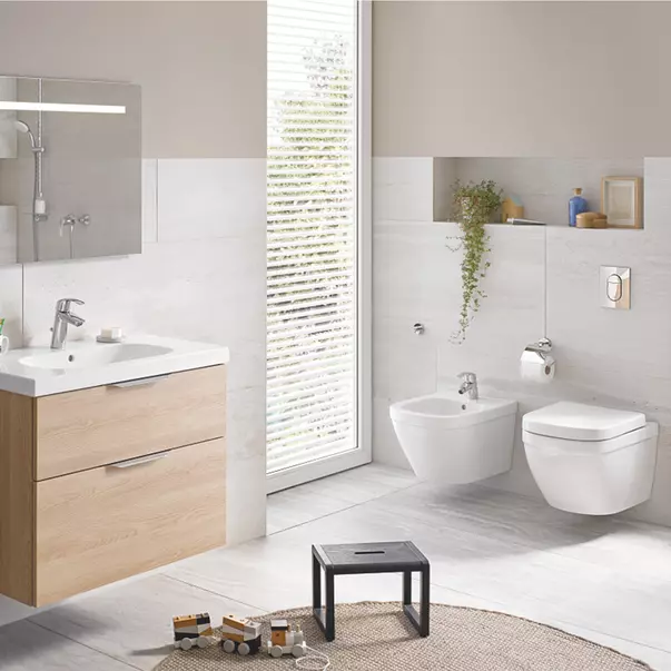 Vas WC suspendat Grohe Euro Ceramic alb lucios [1]